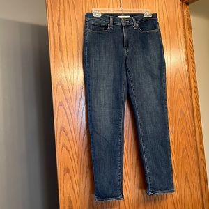 Women’s Levi’s Classic Crop Jeans